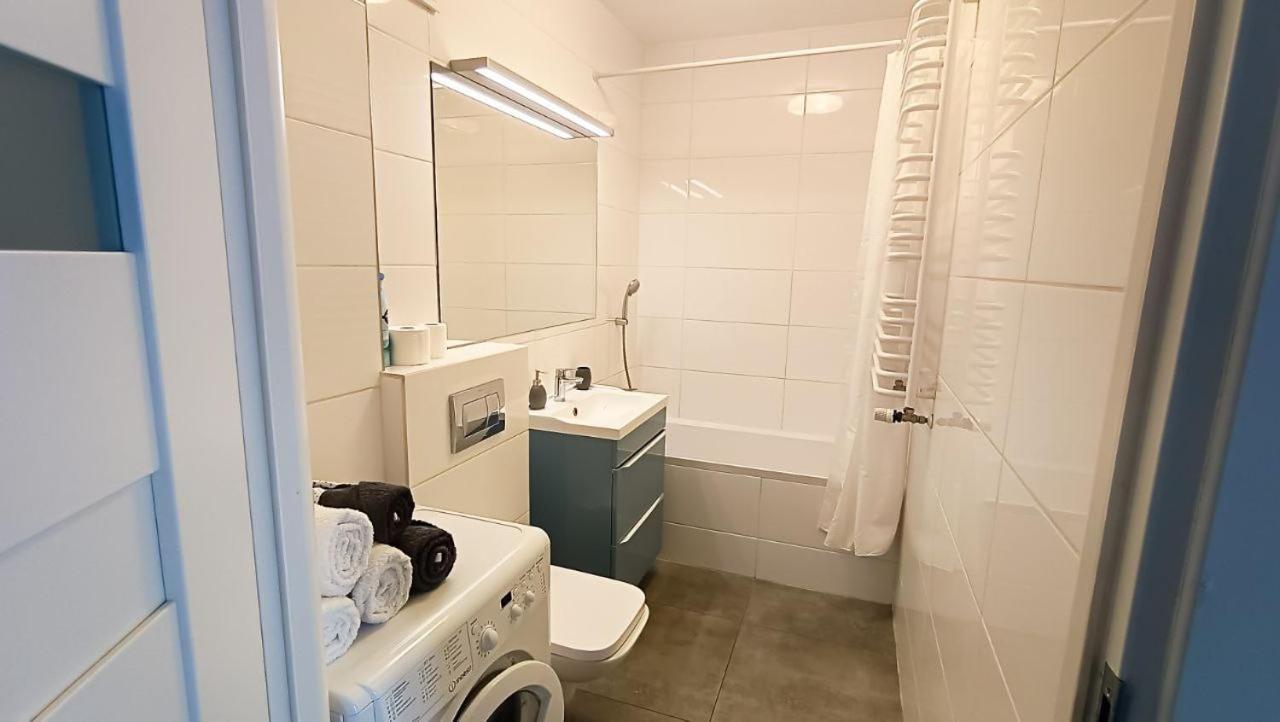 Apartament Niedaleko Centrum Warszawy Warsaw Exterior photo